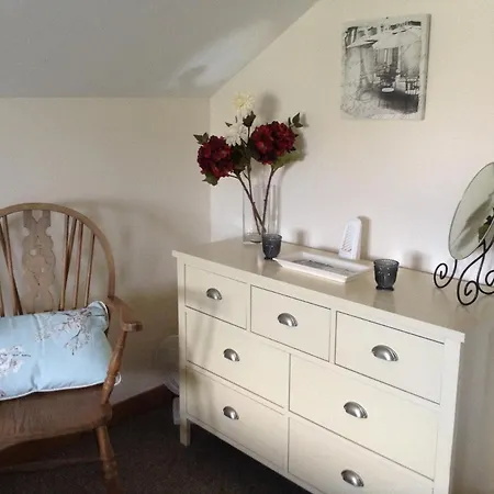 Mantilly Cottage