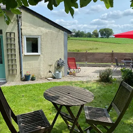 Mantilly Cottage